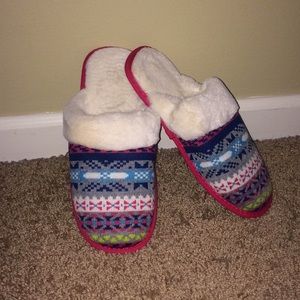 NWOT cozy slippers!